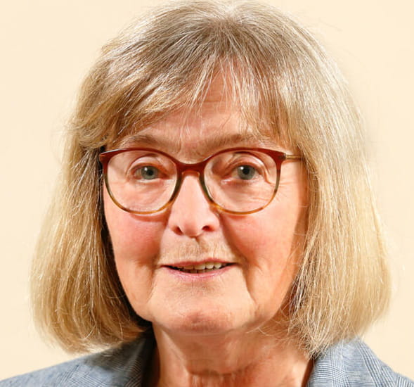 Christa Enders Stellvertretende Vorsitzende Stellvertretende Vorsitzende der AWO Wiesbaden Christa Enders