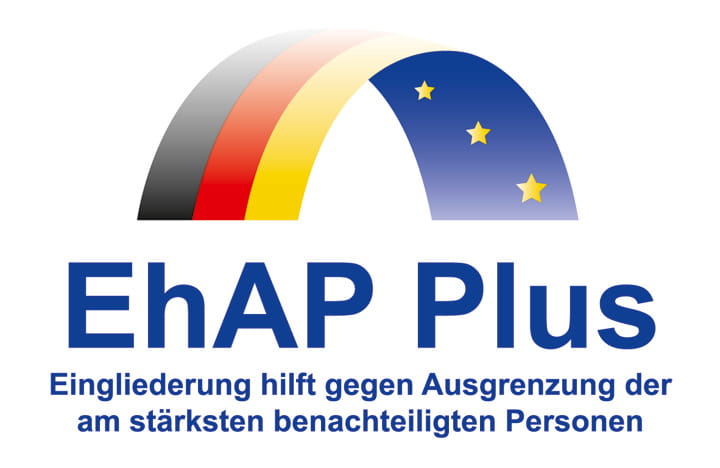Logo von EhAP Plus mit farbigem Bogen und dem Schriftzug zur Eingliederung gegen Ausgrenzung benachteiligter Personen